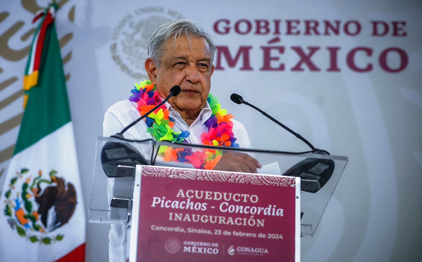 AMLO inaugura Picachos