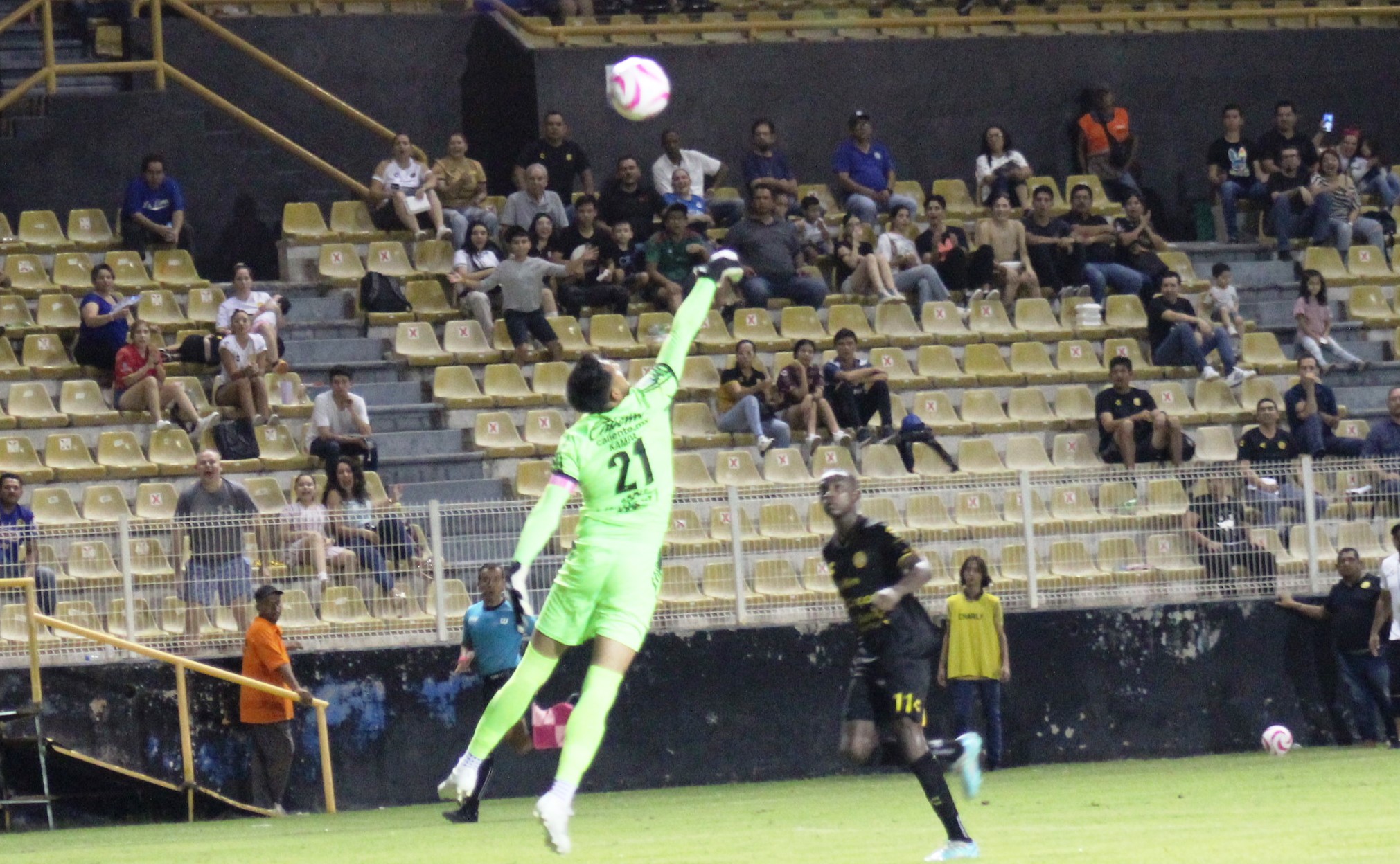 Cañozalez hace el gol