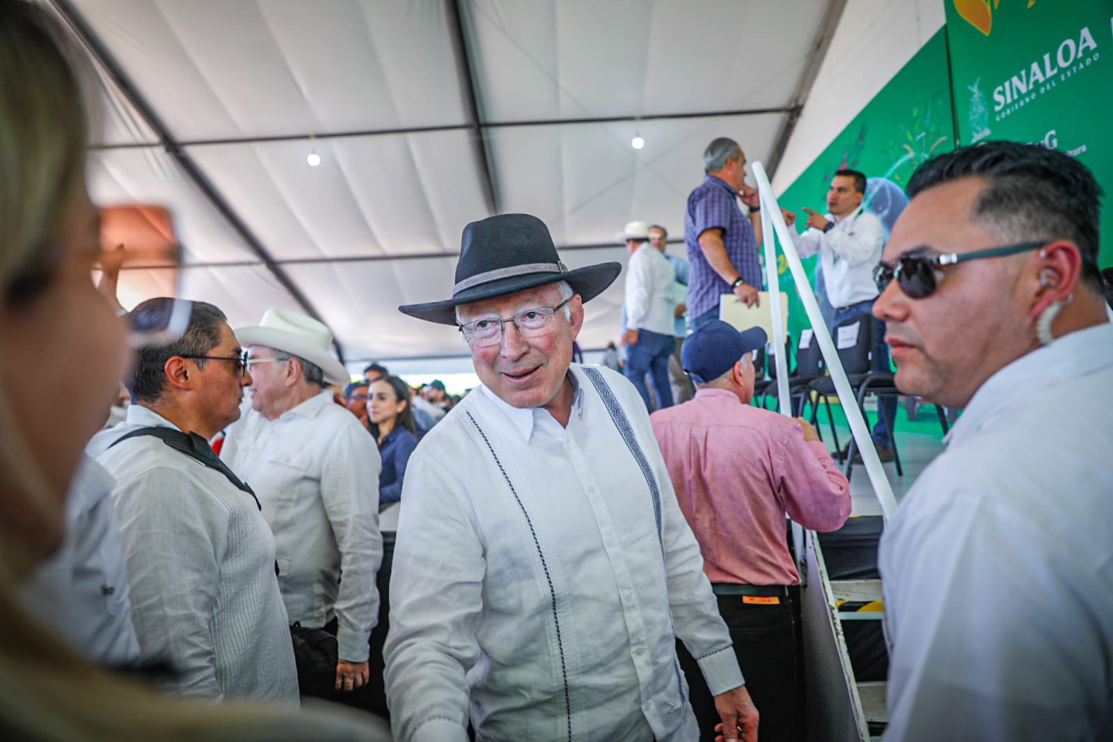 Ken Salazar en Sinaloa