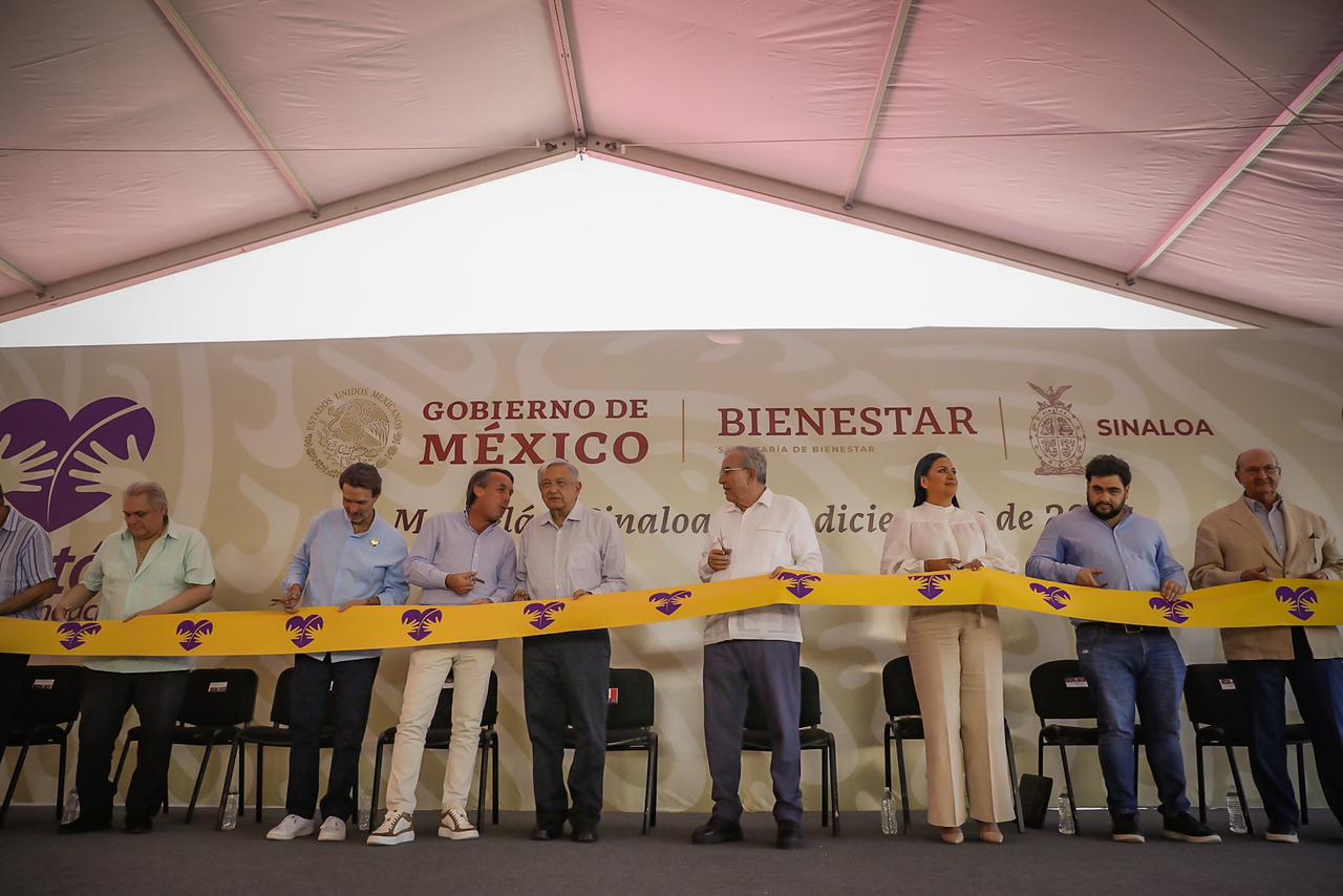 ROCHA AMLO INAUGURACION CRIT