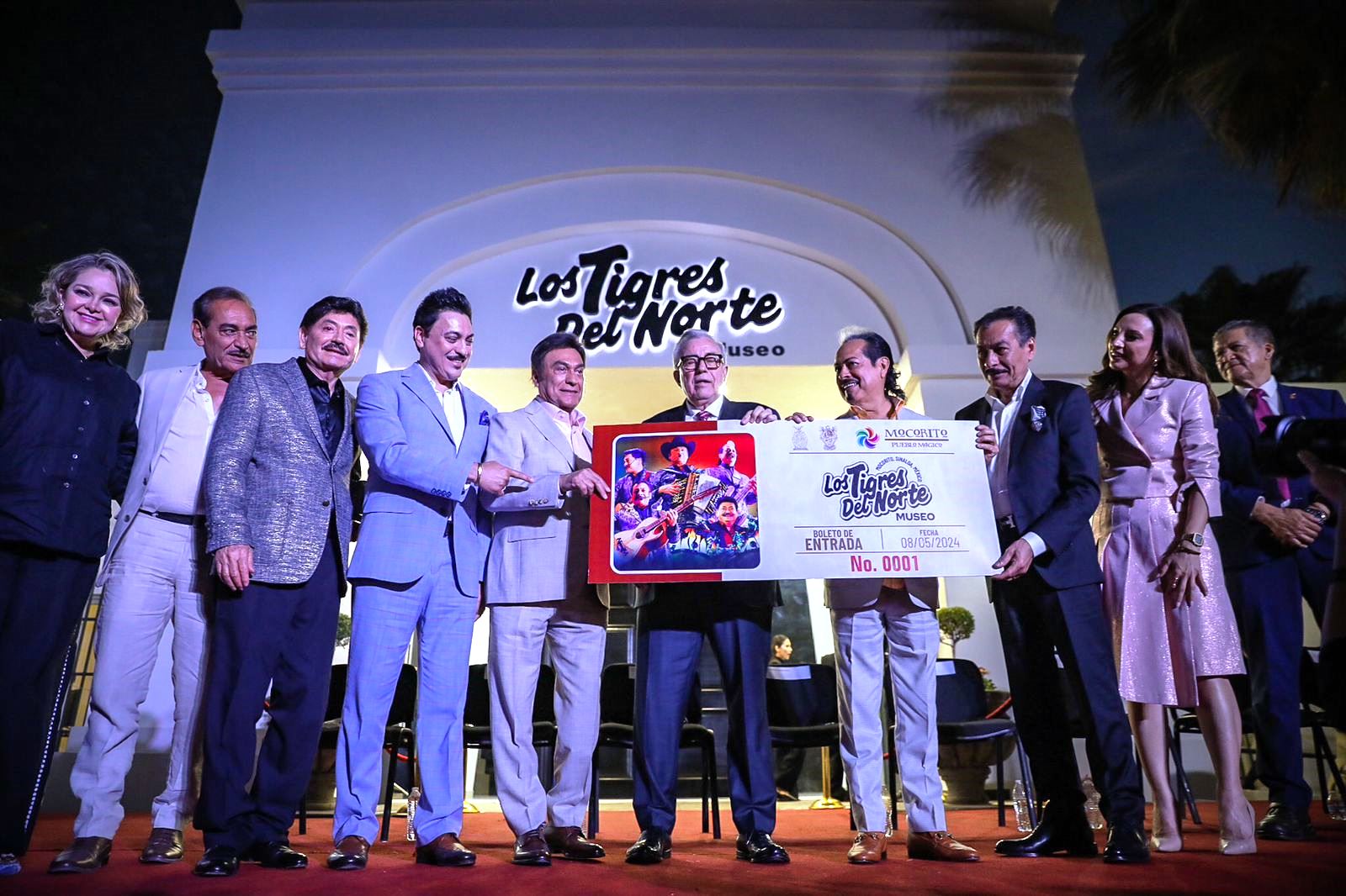 Inauguran museo Los Tigres del Norte, en Mocorito, Sinaloa